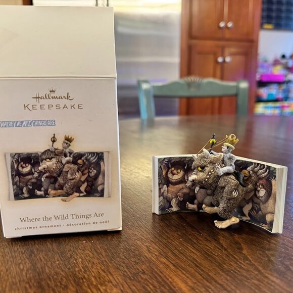 Hallmark Keepsake Christmas Ornament 2009 WHERE THE WILD THINGS ARE 3D Book - Picture 1 of 6